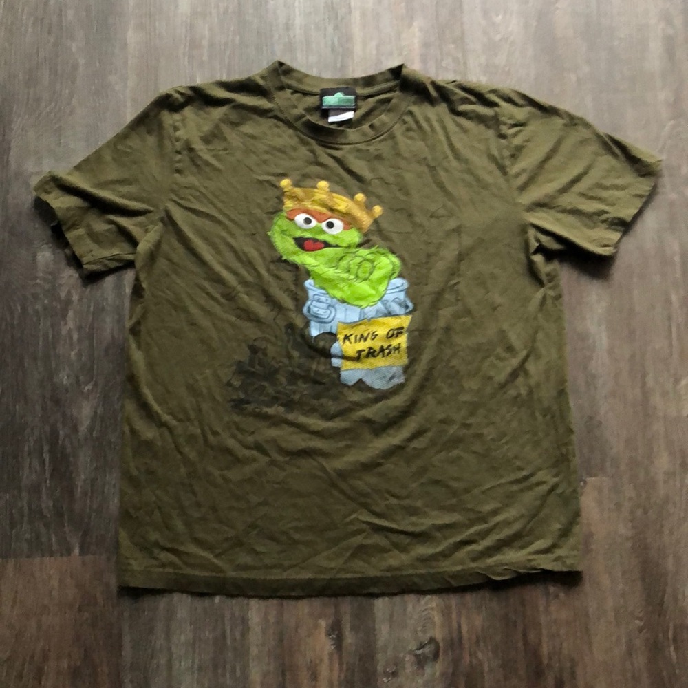 Men’s Sesame Street Oscar the Grouch T-shirt Sz L